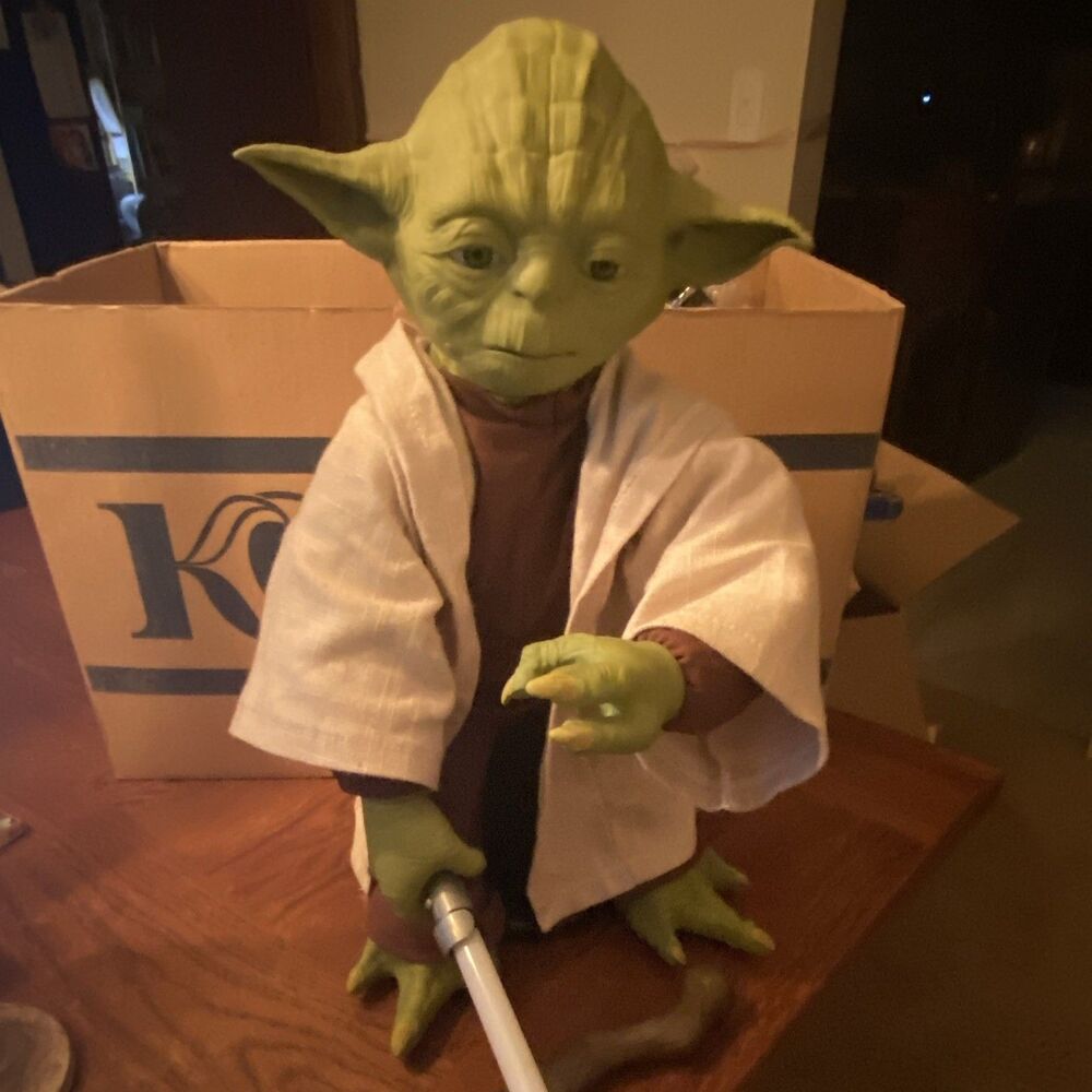 Star Wars Discontinued Star Wars Legendary Yoda Interactive Talking Hasbro 2015